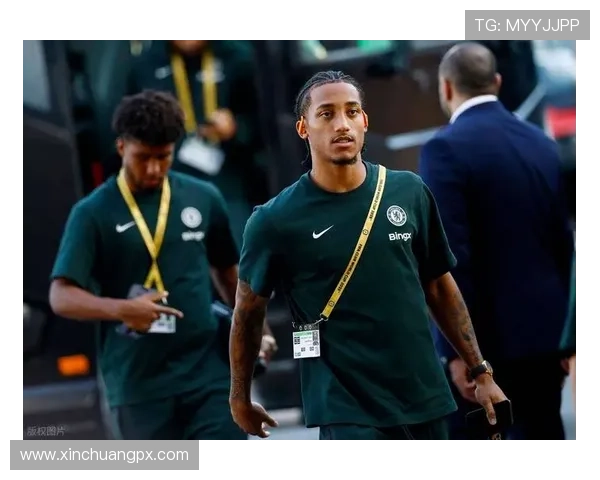 帅气足球明星男生的魅力与风采展现你心目中的偶像形象